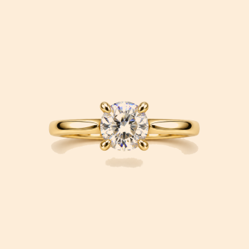 Дамски златен пръстен 14К с бял камък Round Cut тип солитер 1.75 гр.